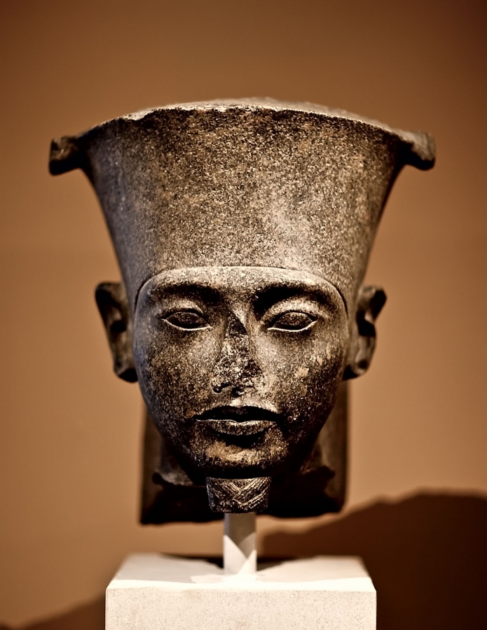 Pharao Head